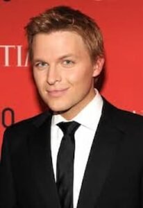 Ronan Farrow Image
