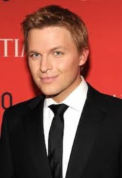 Ronan Farrow Image