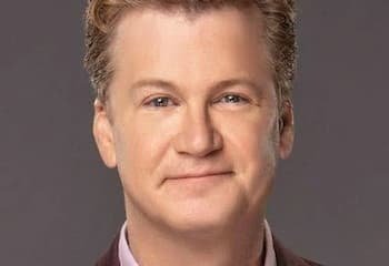 Jonathan Mangum Image